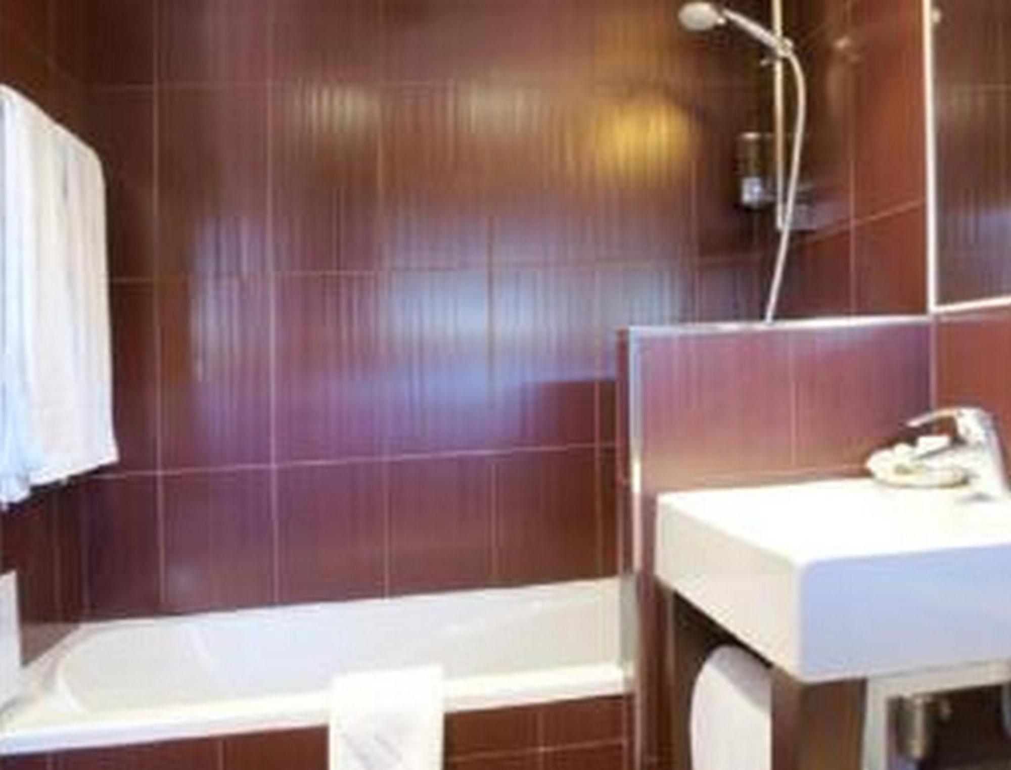 Hotel Du Leman Paris